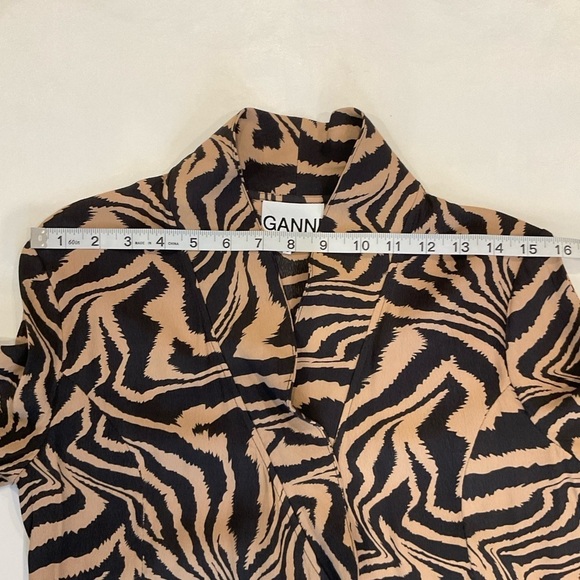 Ganni Animal Print Wrap Dress Belted Short Sleeve Black and Tan  Size 36 US 4 - Picture 12 of 16